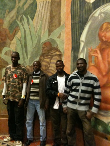 La bande des quatre. Gakou, Yatte, Macire, Amady. Photo Laura L